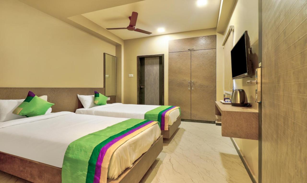 Treebo Sriz Cozy Seethamadhara Visakhapatnam Exterior foto